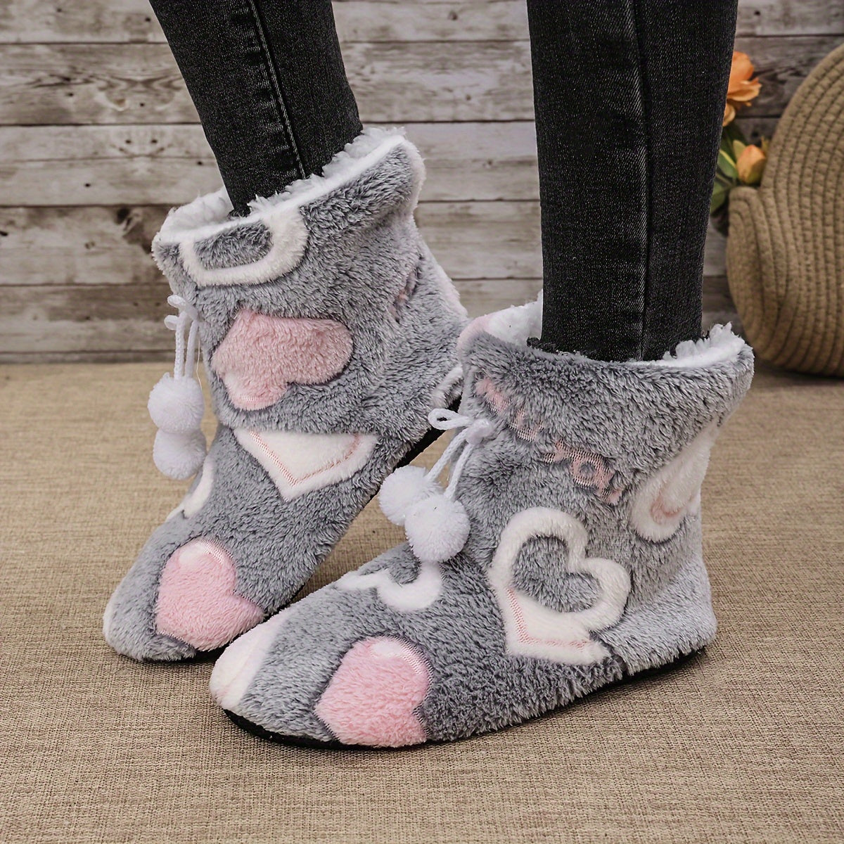 Women's Elegant Heart-Shaped Soft Sole Slippers, Winter Gray Quiet Home Shoes with Fabric Upper and Lining