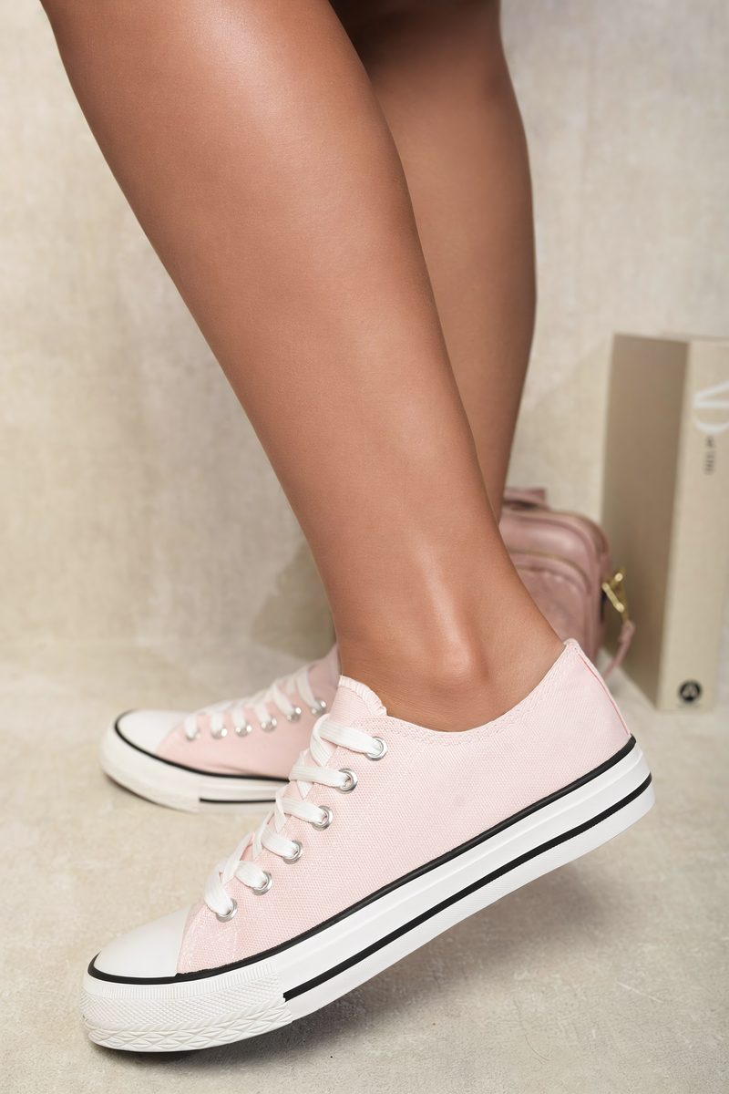 Low Top Lace up Trainers-4